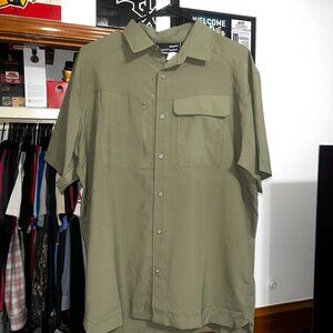 Under Armour Tac Hunter Button Down Shirt (Size Medium)